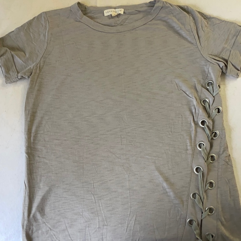 Lovestitch Size M Short Sleeve Shirt Excellent/Like New